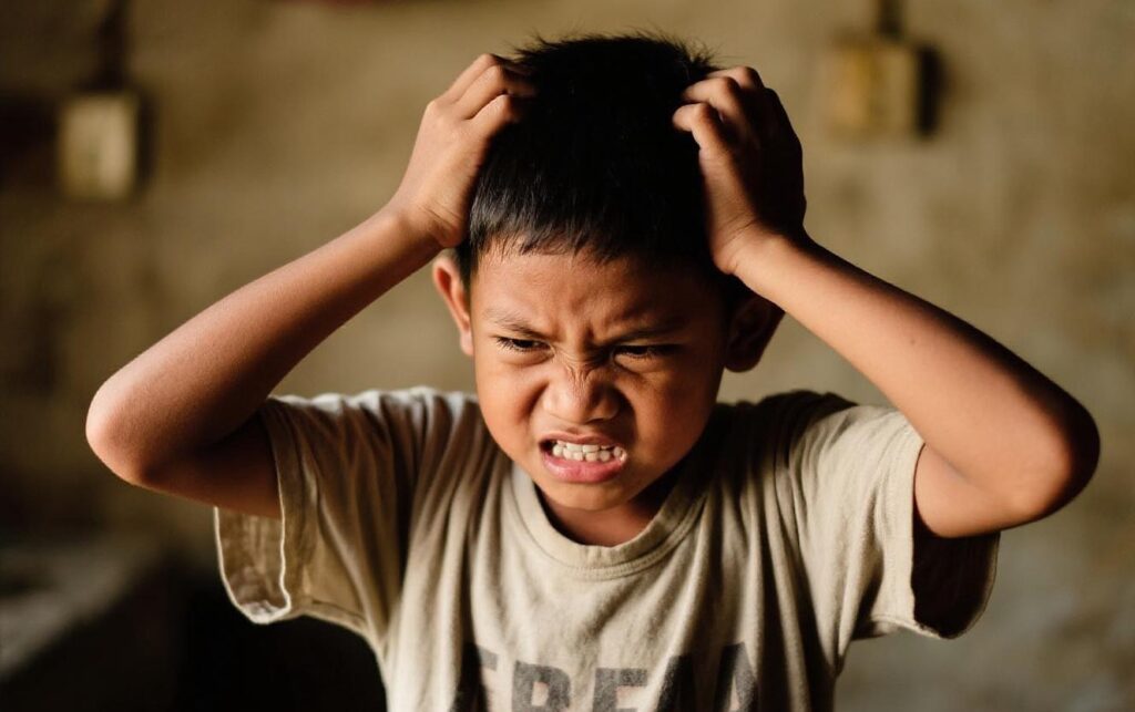 Jangan Salah Ambil Tindakan, Ini Langkah Tepat Menghadapi Anak yang Sedang Emosi