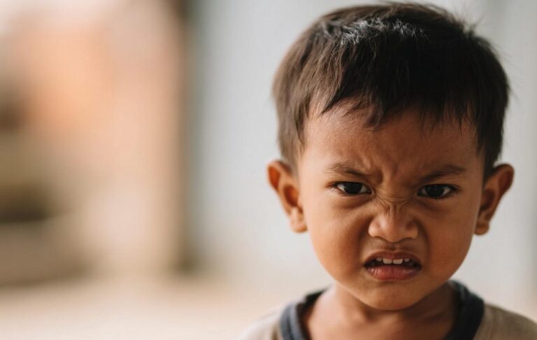 Mengenali Ciri Emosi Anak Tidak Terkontrol (dan Cara Menangani)