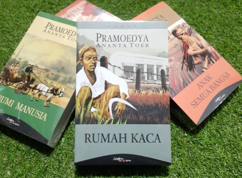 Novel Rumah Kaca karya Pramoedya Ananta Toer